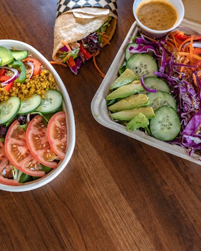 Country Organics And The Rawsome Kitchen-Redding-California