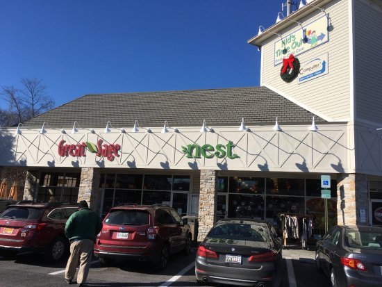 outside-view-of-the-restaurant